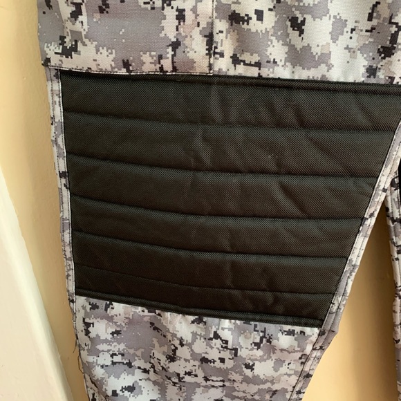 PSA Digital Camouflage Tactical Paintball Pants, Small - Picture 9 of 13